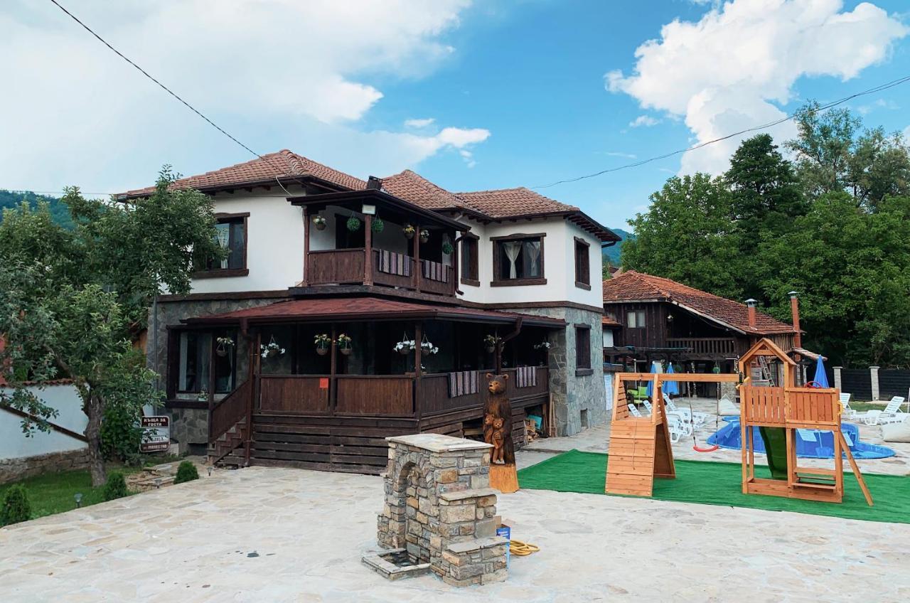 Карамановите Къщи Apriltsi  Exterior foto